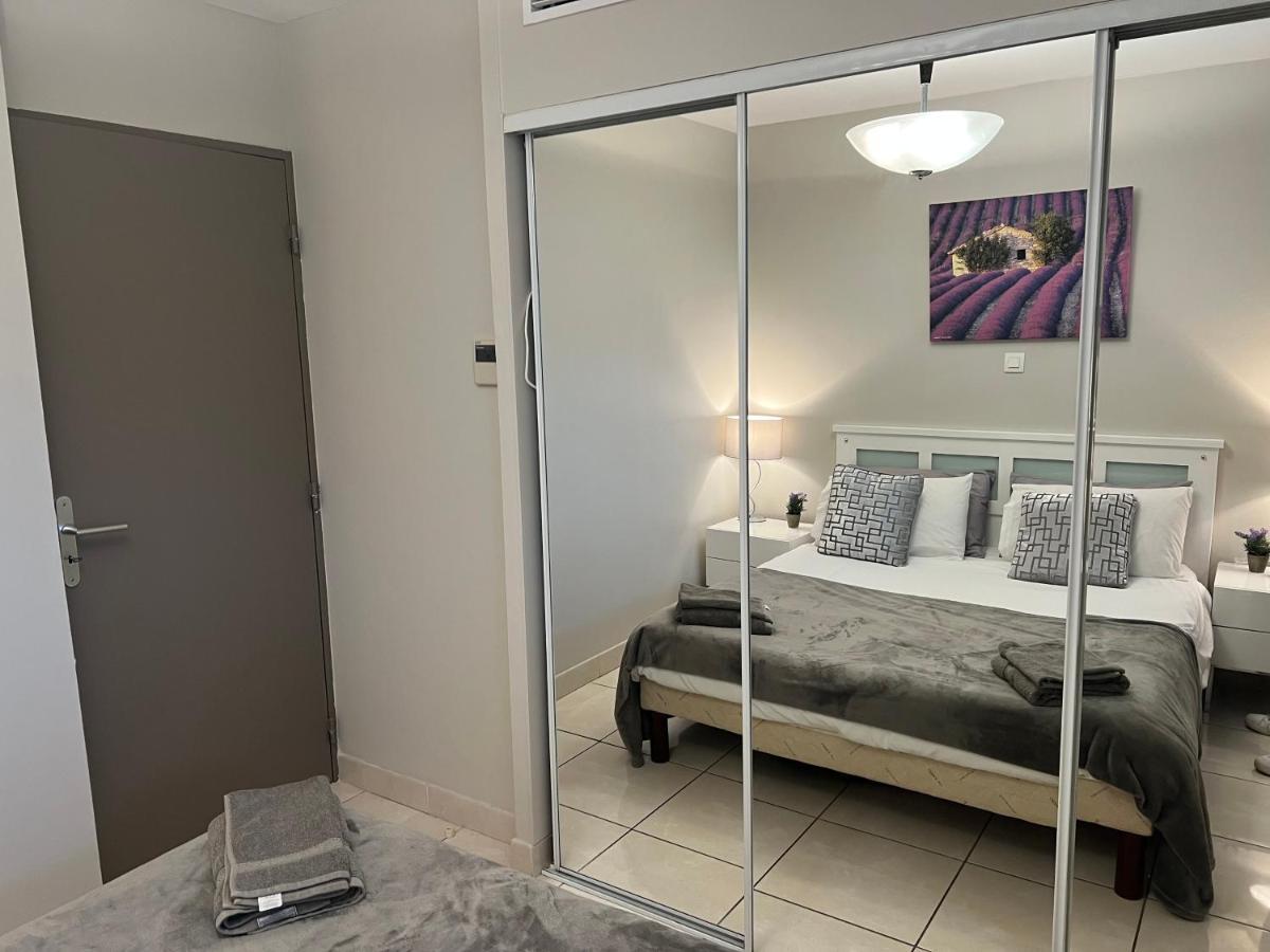 Luxury 3 Piece Garden Apartment In Cannes Marina Мандельё-ла-Напуль Экстерьер фото