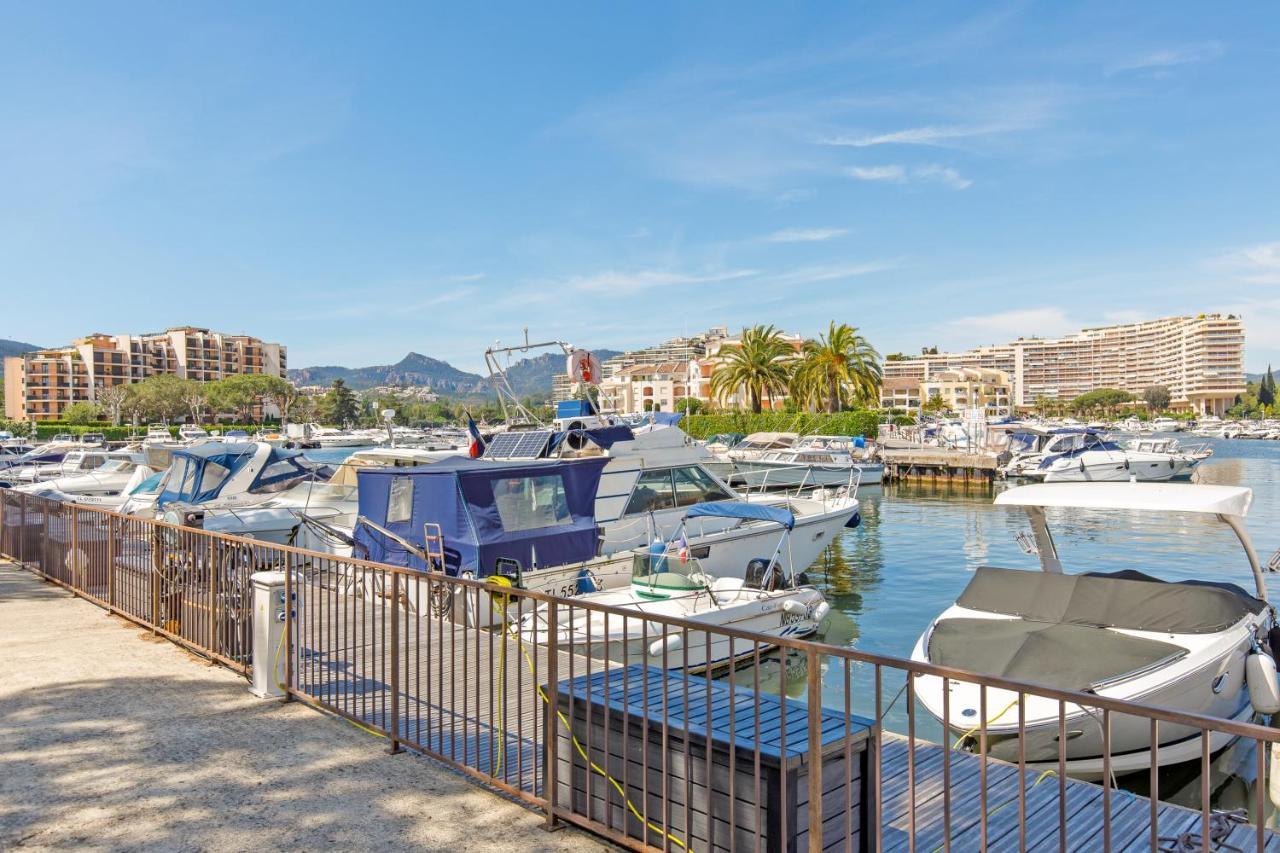 Luxury 3 Piece Garden Apartment In Cannes Marina Мандельё-ла-Напуль Экстерьер фото