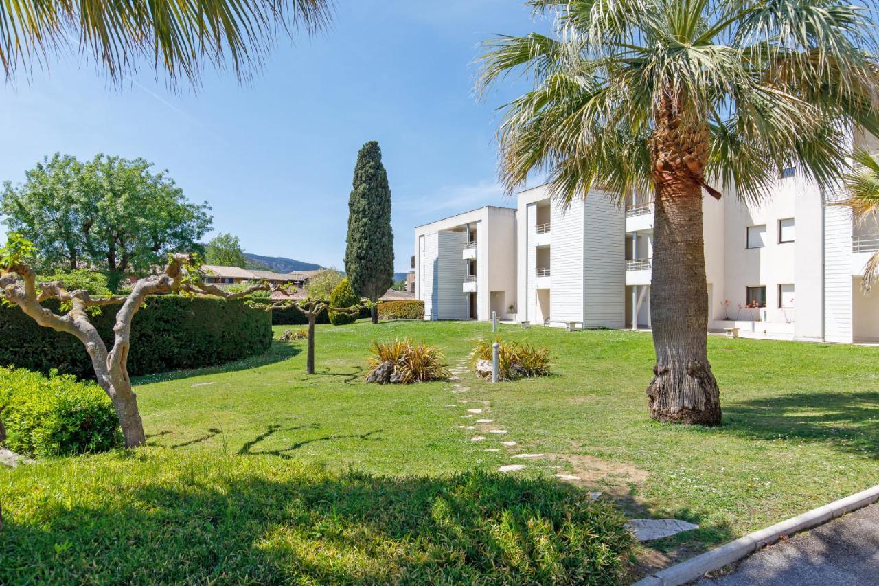 Luxury 3 Piece Garden Apartment In Cannes Marina Мандельё-ла-Напуль Экстерьер фото
